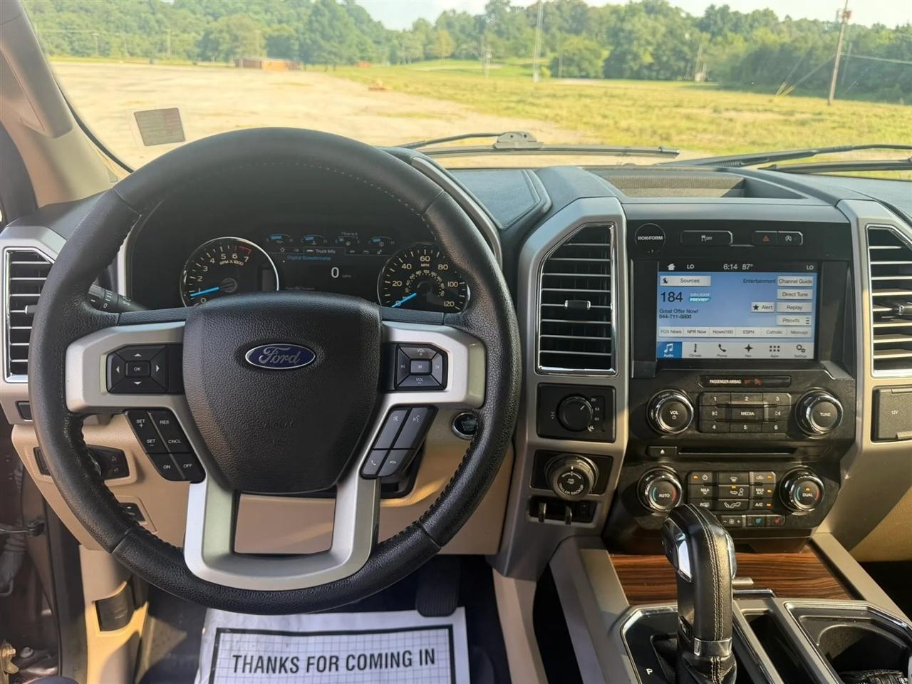 Ford F-150 4WD SuperCrew 145" Lariat 2016