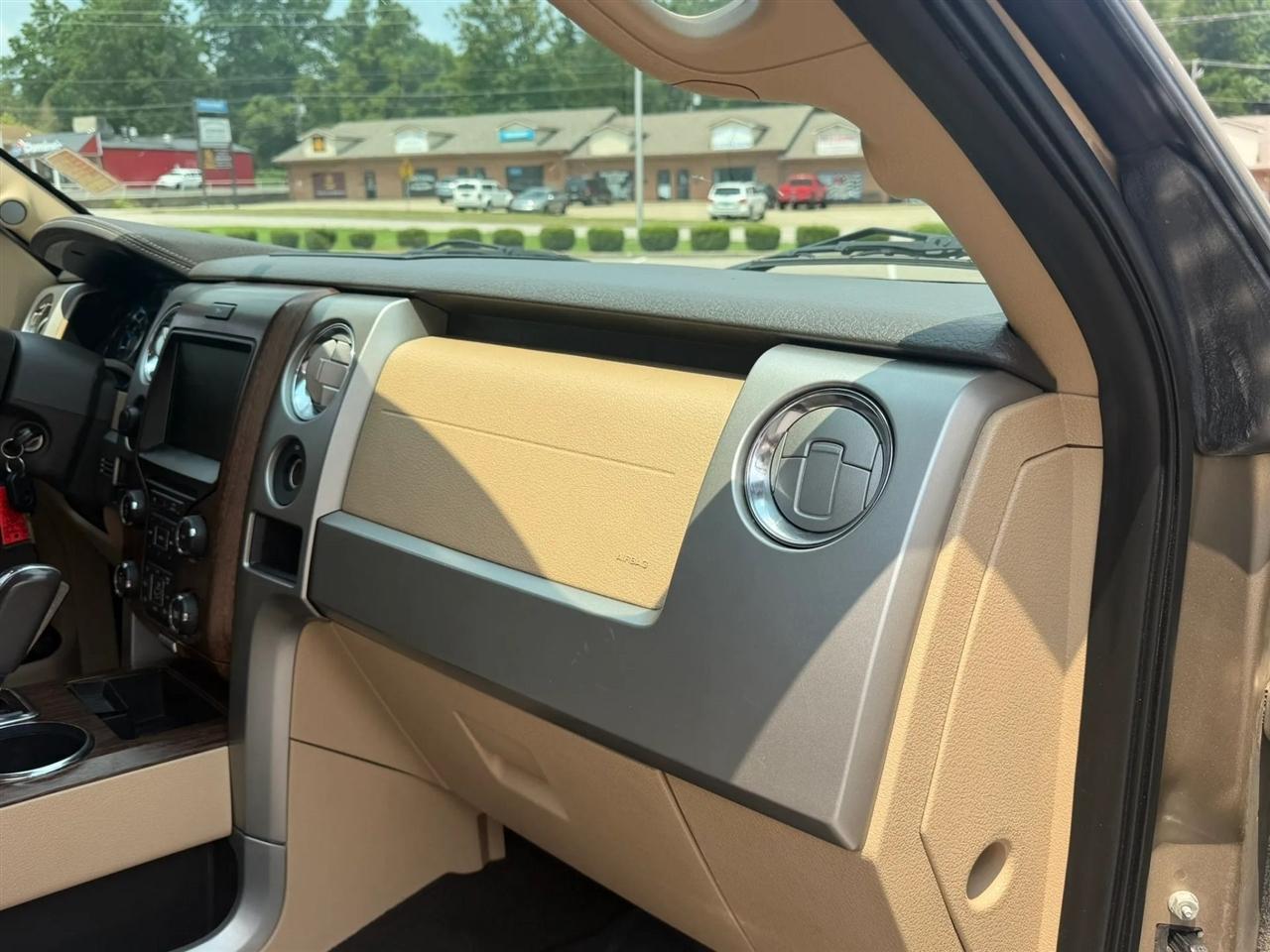 Ford F-150 4WD SuperCrew 145" King Ranch 2013