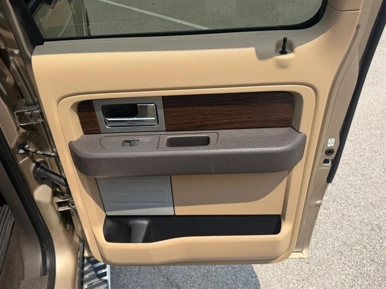 Ford F-150 4WD SuperCrew 145" King Ranch 2013