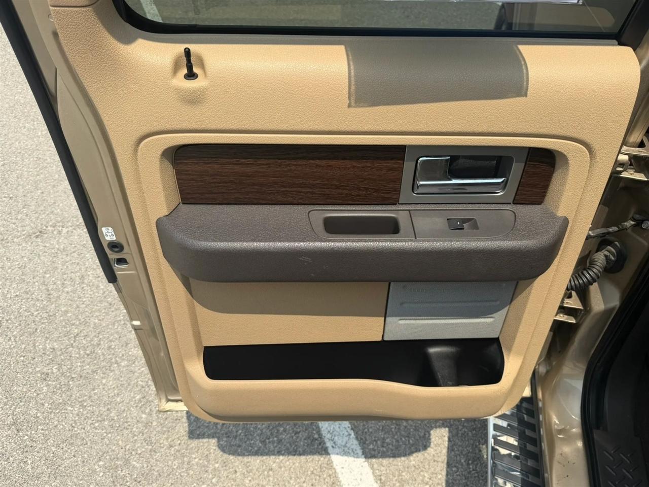 Ford F-150 4WD SuperCrew 145" King Ranch 2013