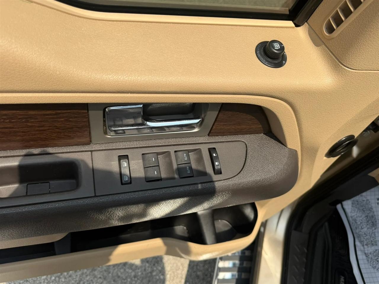 Ford F-150 4WD SuperCrew 145" King Ranch 2013