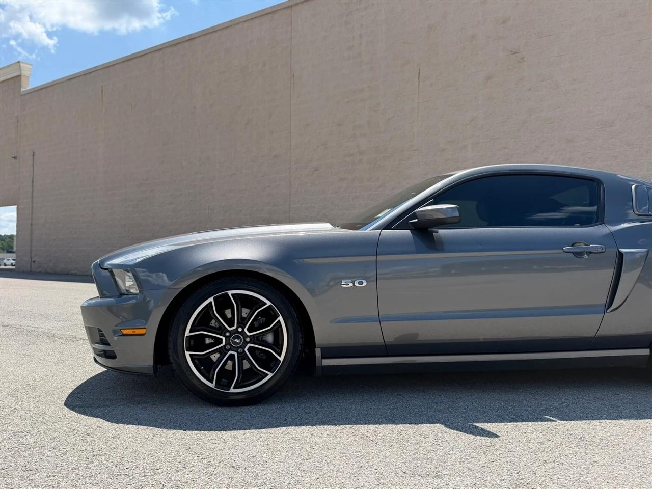 Ford Mustang 2dr Cpe GT 2013
