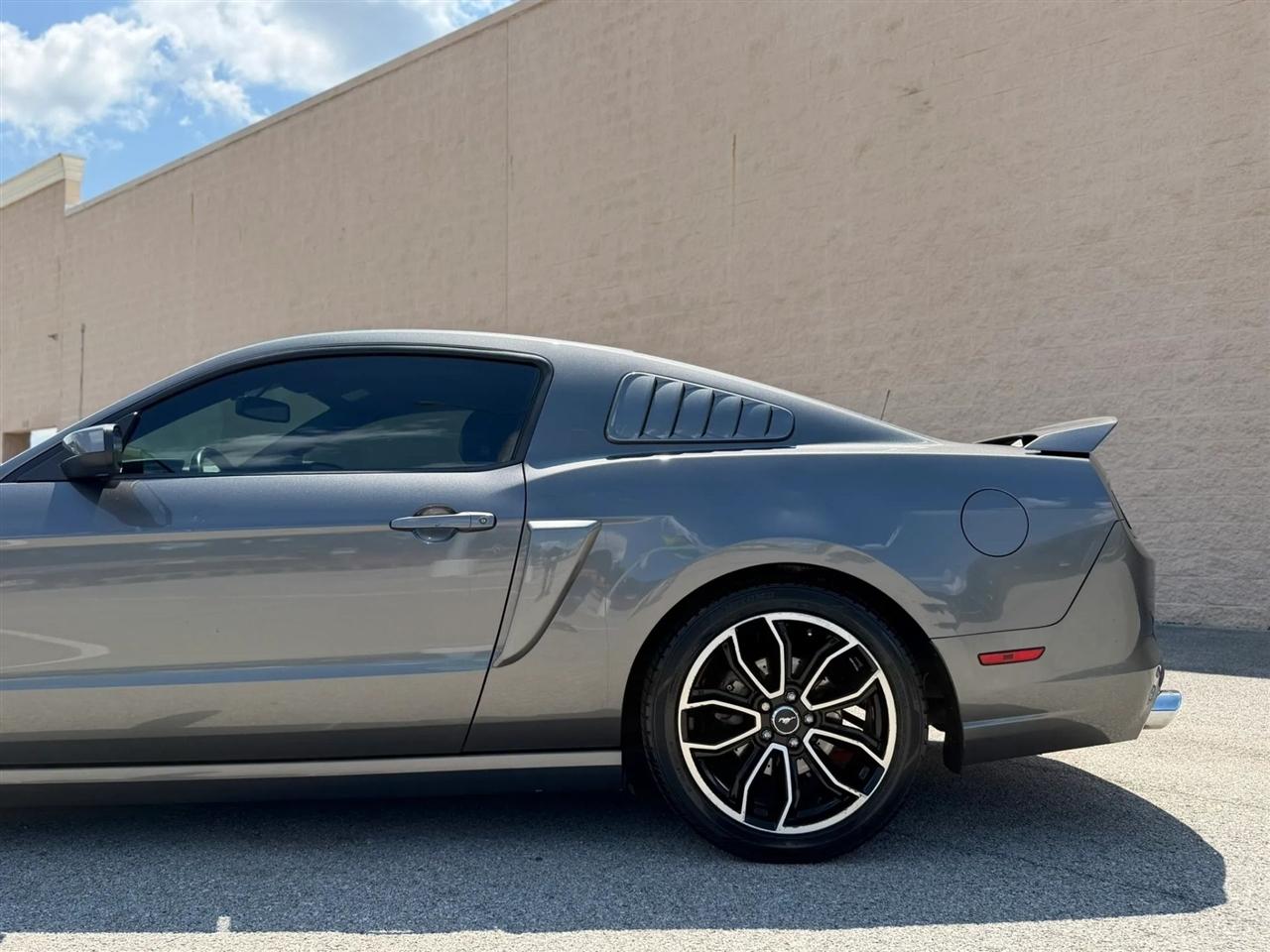 Ford Mustang 2dr Cpe GT 2013