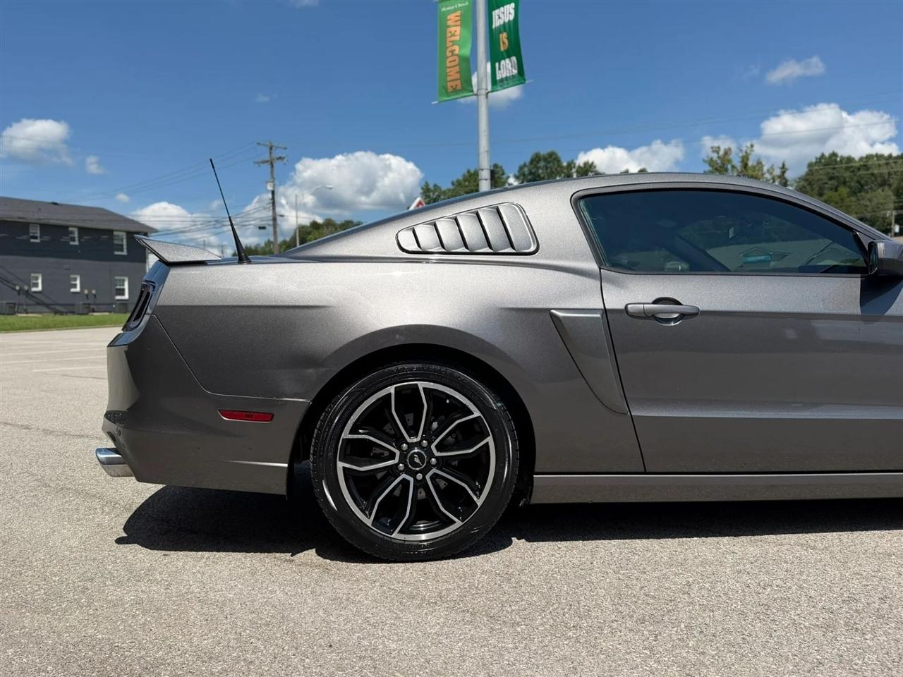 Ford Mustang 2dr Cpe GT 2013
