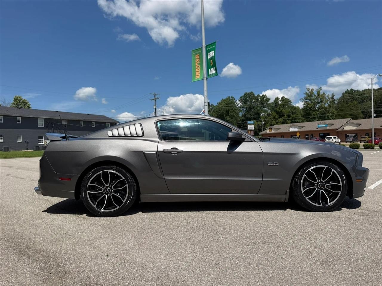 Ford Mustang 2dr Cpe GT 2013