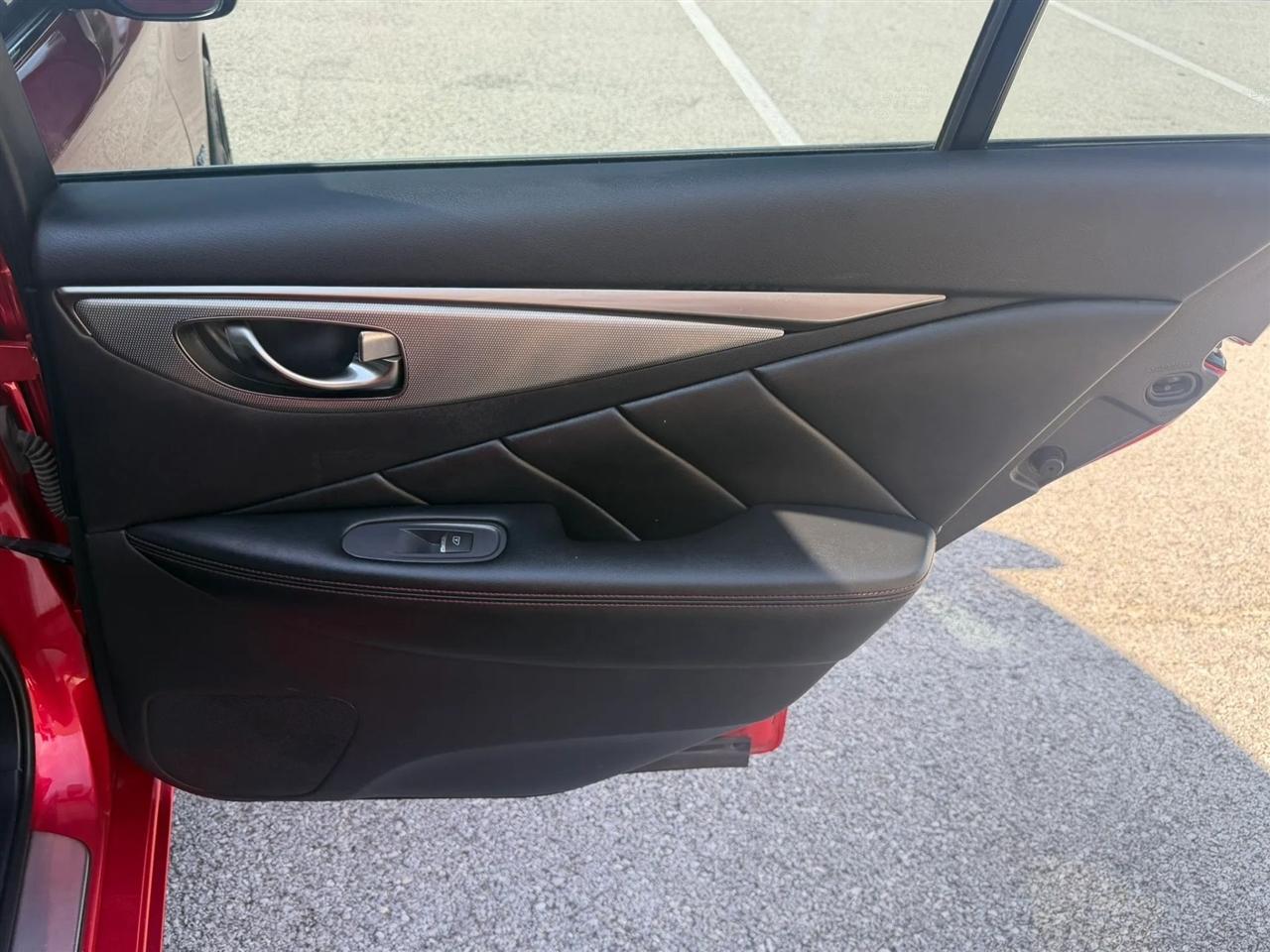Infiniti Q50 Red Sport 400 AWD 2018