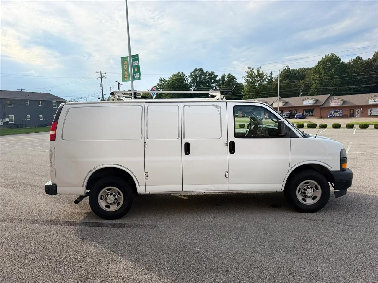 Chevrolet Express Cargo Van RWD 2500 135" 2019