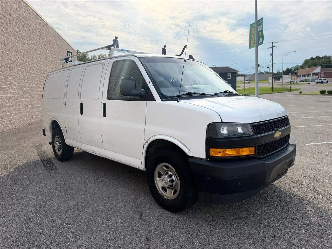 Chevrolet Express Cargo Van RWD 2500 135" 2019
