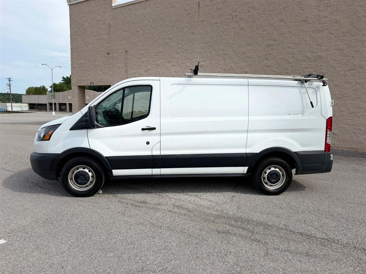 Ford Transit Van T-150 130" Low Rf 8600 GVWR Swing-Out RH Dr 2019