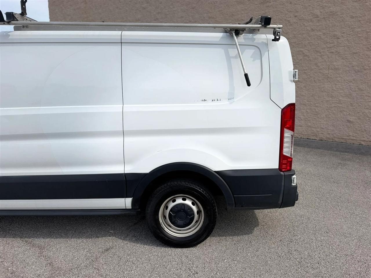 Ford Transit Van T-150 130" Low Rf 8600 GVWR Swing-Out RH Dr 2019