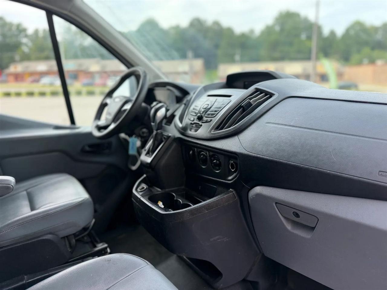 Ford Transit Van T-150 130" Low Rf 8600 GVWR Swing-Out RH Dr 2019