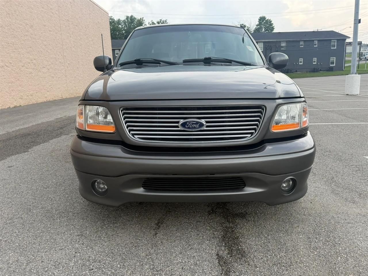 Ford F-150 SuperCrew 139" Harley Davidson 2002