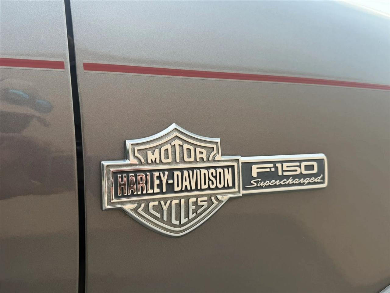 Ford F-150 SuperCrew 139" Harley Davidson 2002