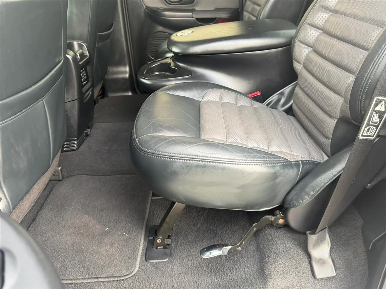 Ford F-150 SuperCrew 139" Harley Davidson 2002