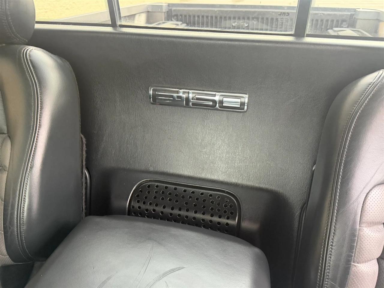 Ford F-150 SuperCrew 139" Harley Davidson 2002