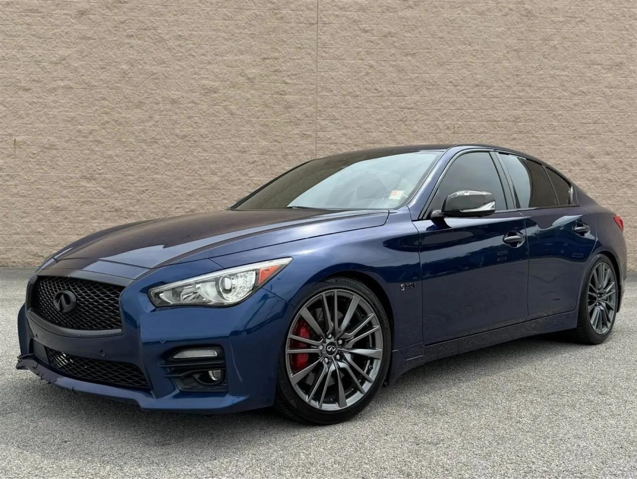 Infiniti Q50 RED SPORT 400 RWD 2017