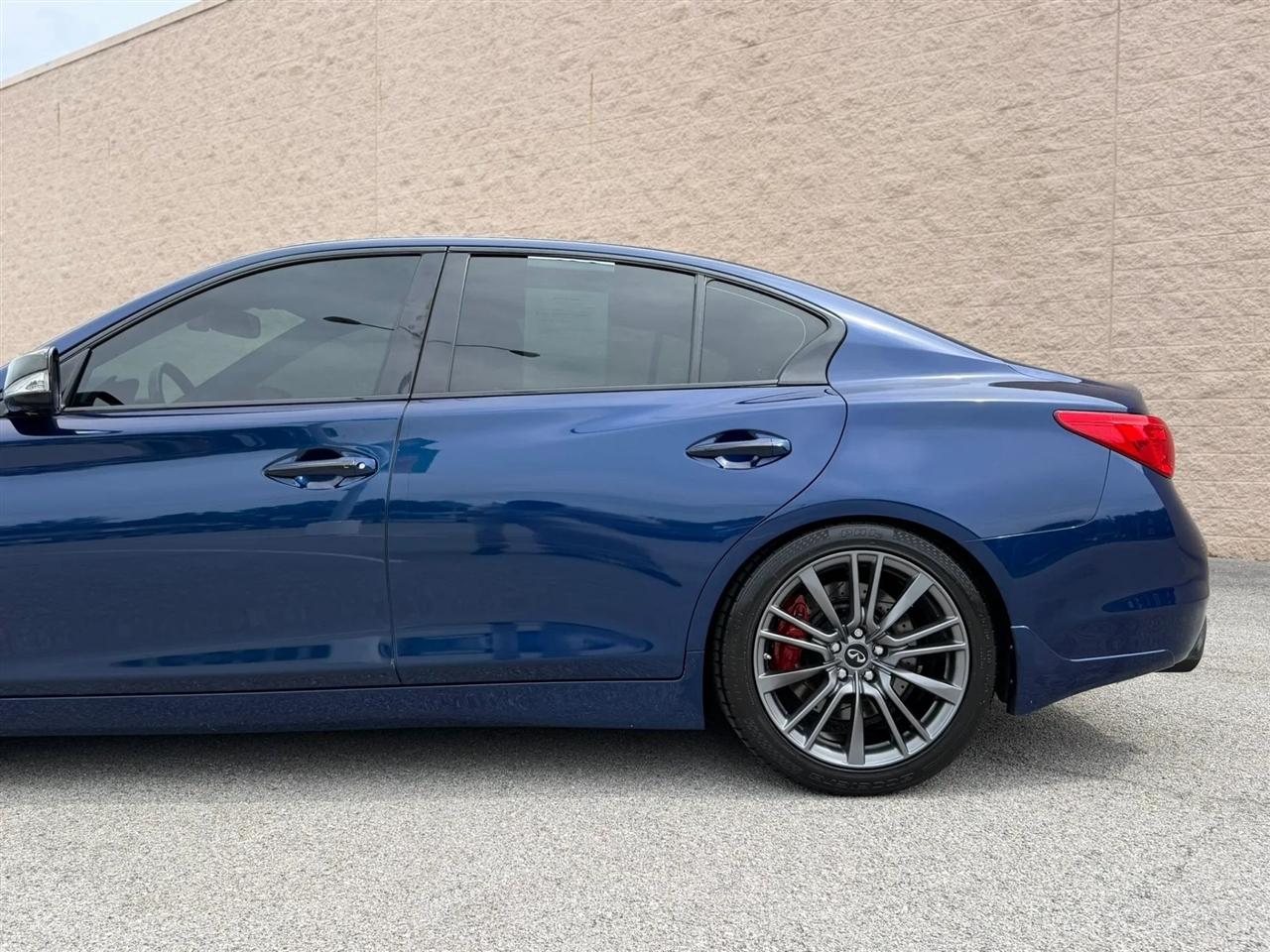 Infiniti Q50 RED SPORT 400 RWD 2017