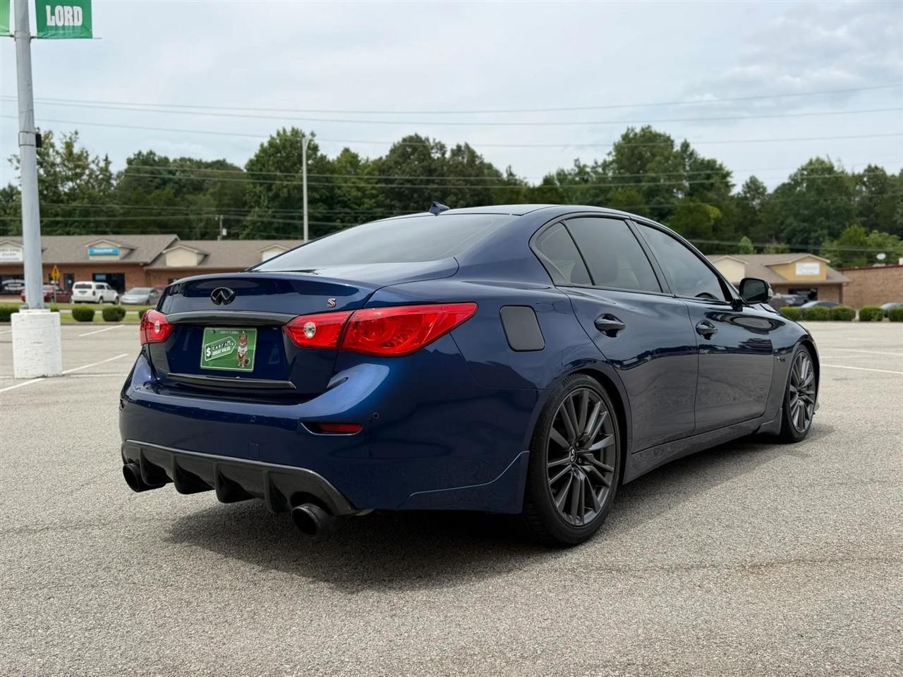 Infiniti Q50 RED SPORT 400 RWD 2017