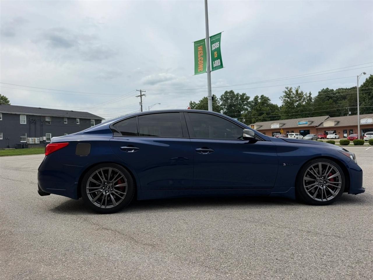 Infiniti Q50 RED SPORT 400 RWD 2017