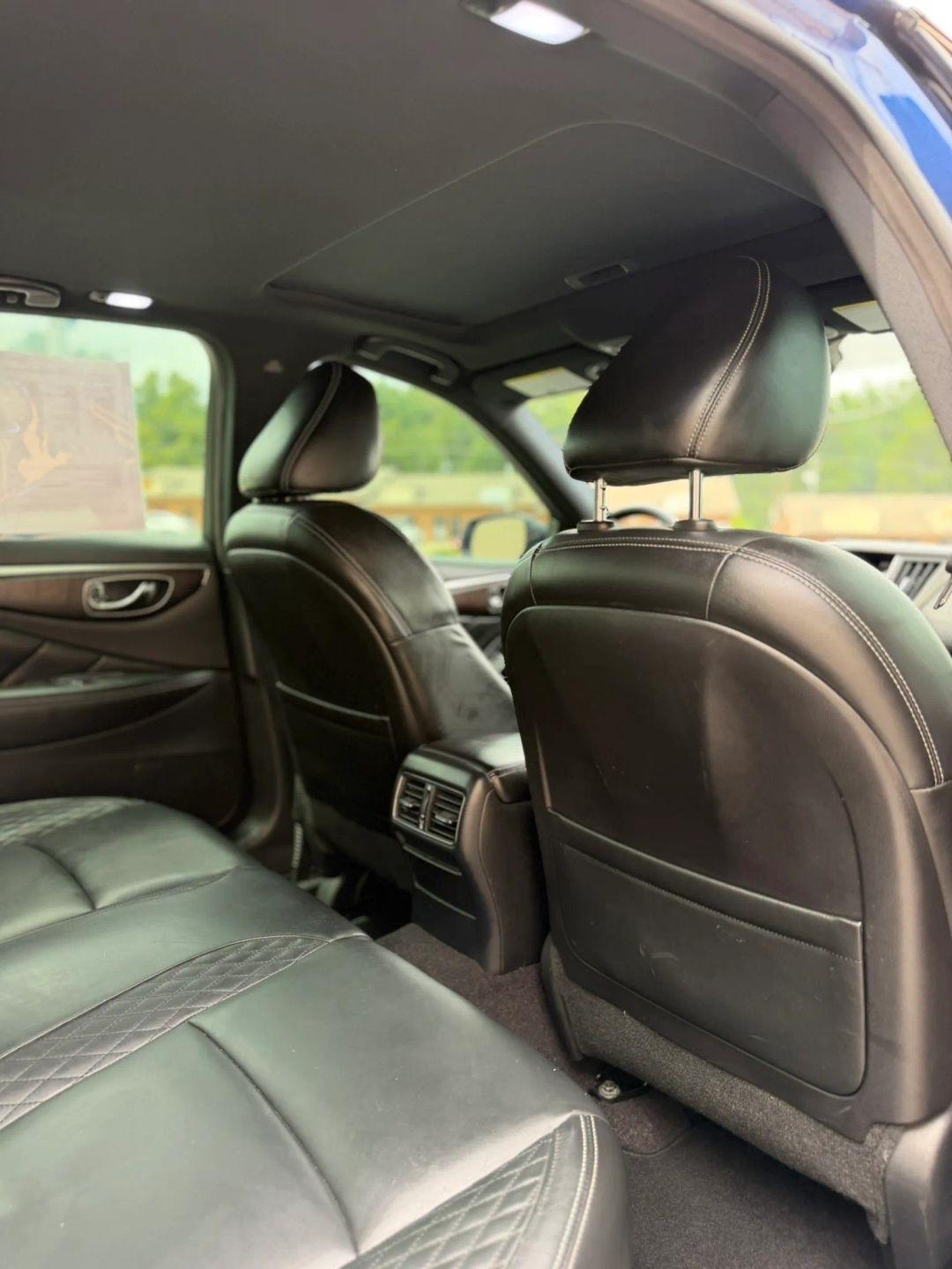 Infiniti Q50 RED SPORT 400 RWD 2017