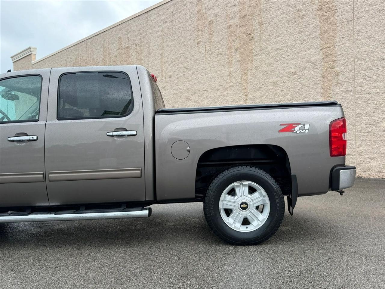 Chevrolet Silverado 1500 4WD Crew Cab 143.5" LTZ 2012