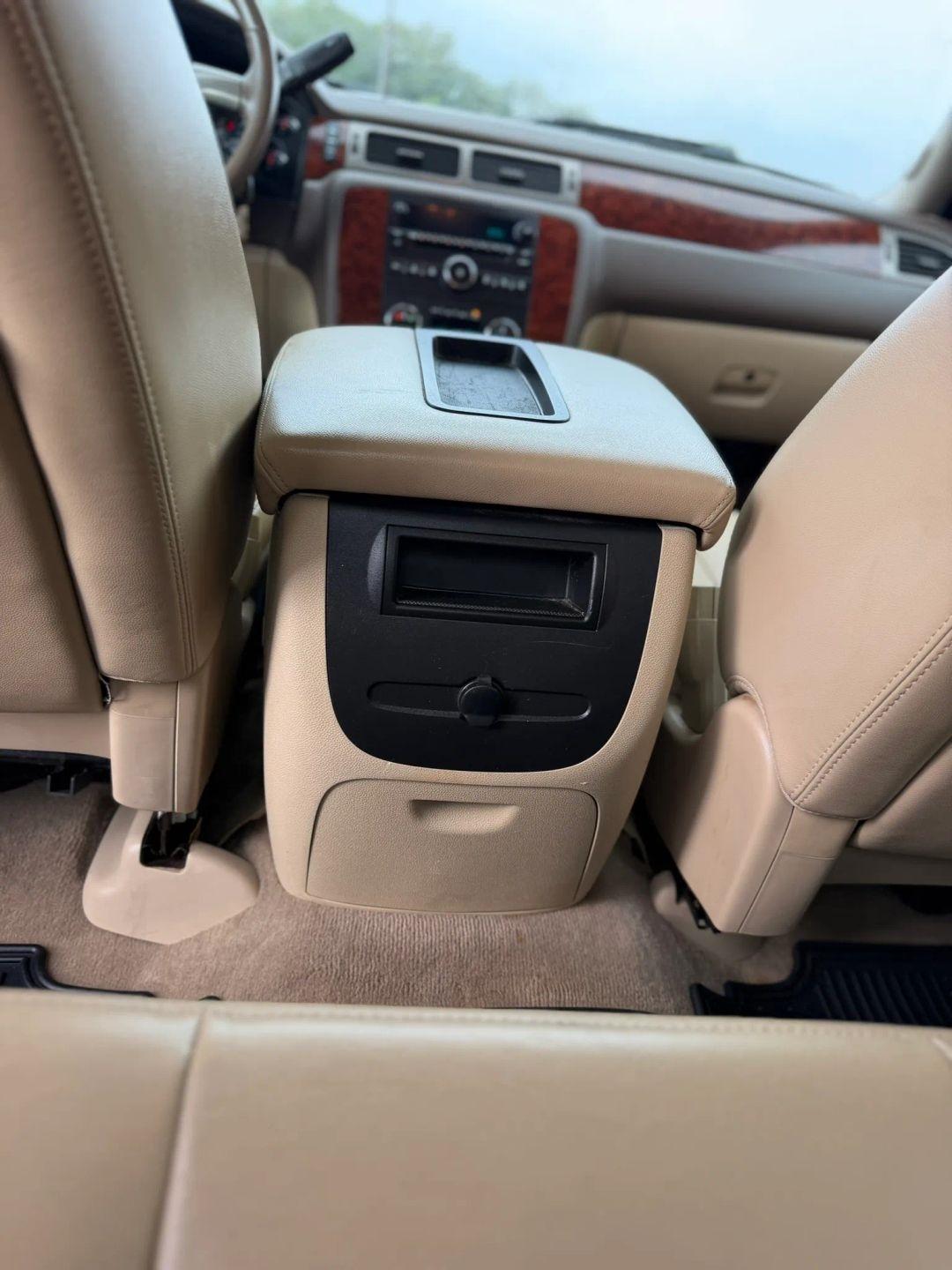 Chevrolet Silverado 1500 4WD Crew Cab 143.5" LTZ 2012