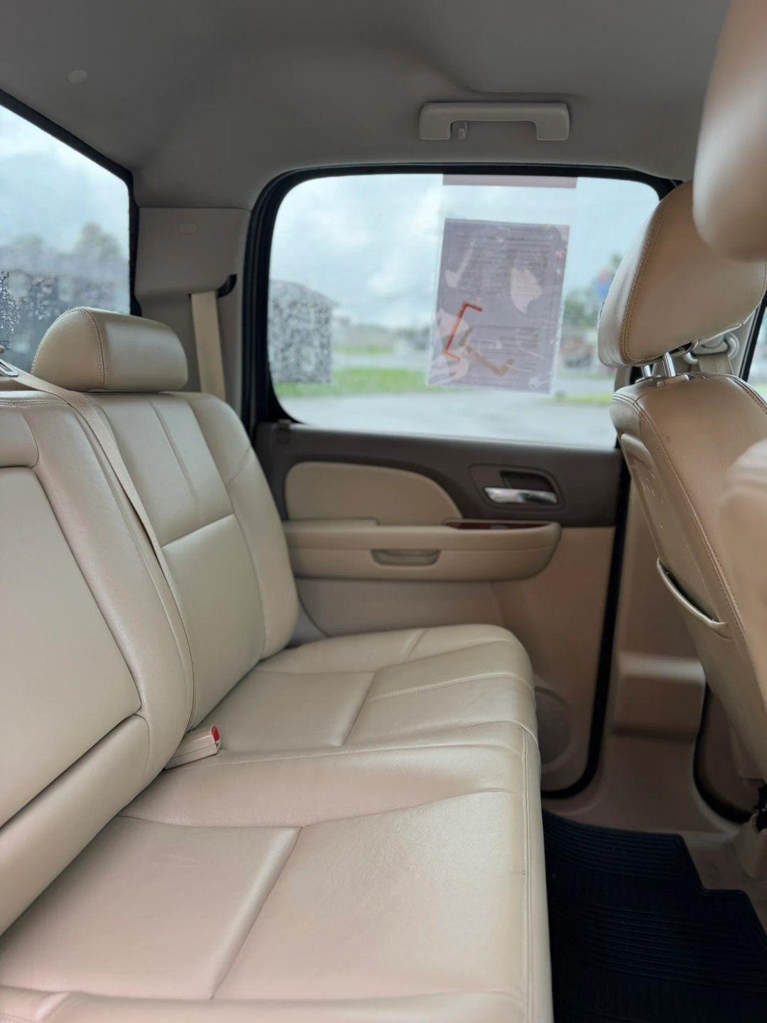 Chevrolet Silverado 1500 4WD Crew Cab 143.5" LTZ 2012