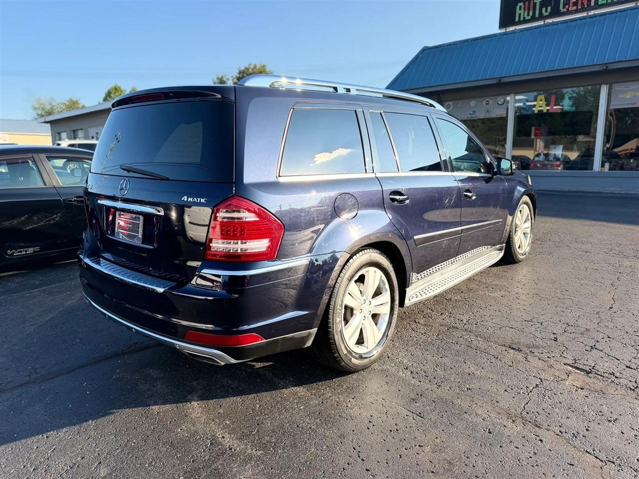 Mercedes-Benz GL-Class 4MATIC 4dr GL 450 2012