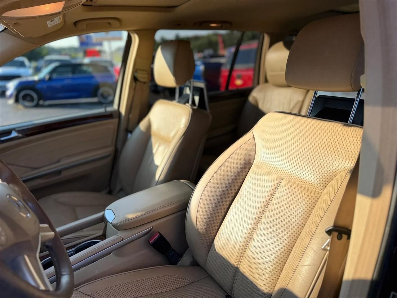 Mercedes-Benz GL-Class 4MATIC 4dr GL 450 2012