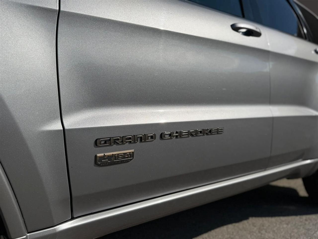 Jeep Grand Cherokee Limited 75th Anniversary Edition 4x4 *Ltd Avail* 2017