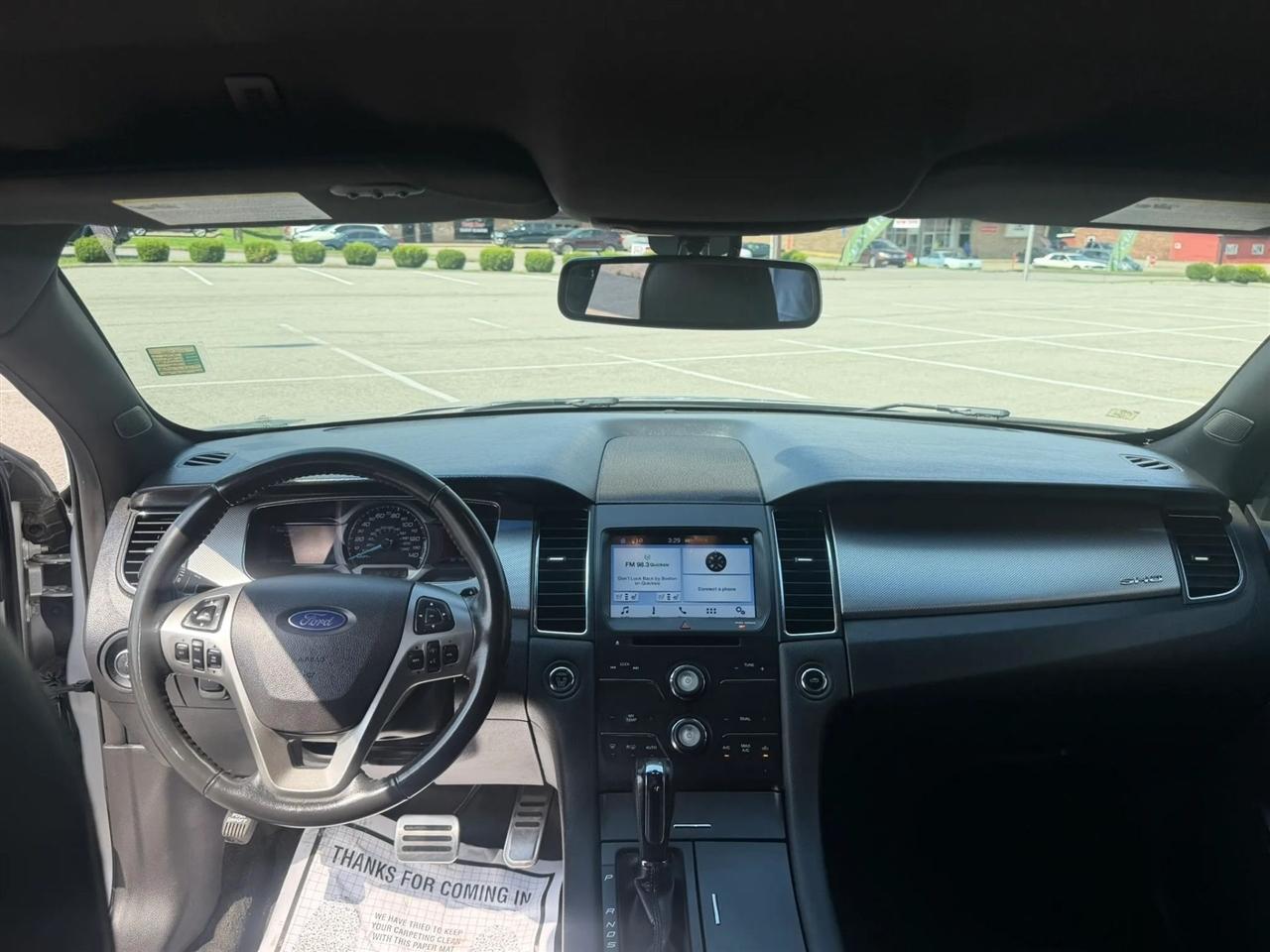 Ford Taurus 4dr Sdn SHO AWD 2016