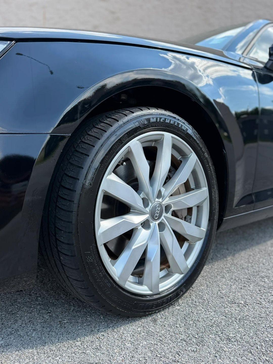 Audi A4 2.0 TFSI Auto Premium quattro AWD 2017