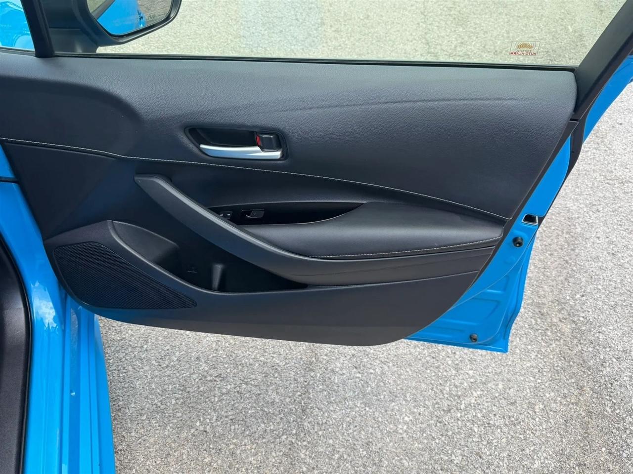 Toyota Corolla Hatchback Nightshade CVT (Natl) 2020