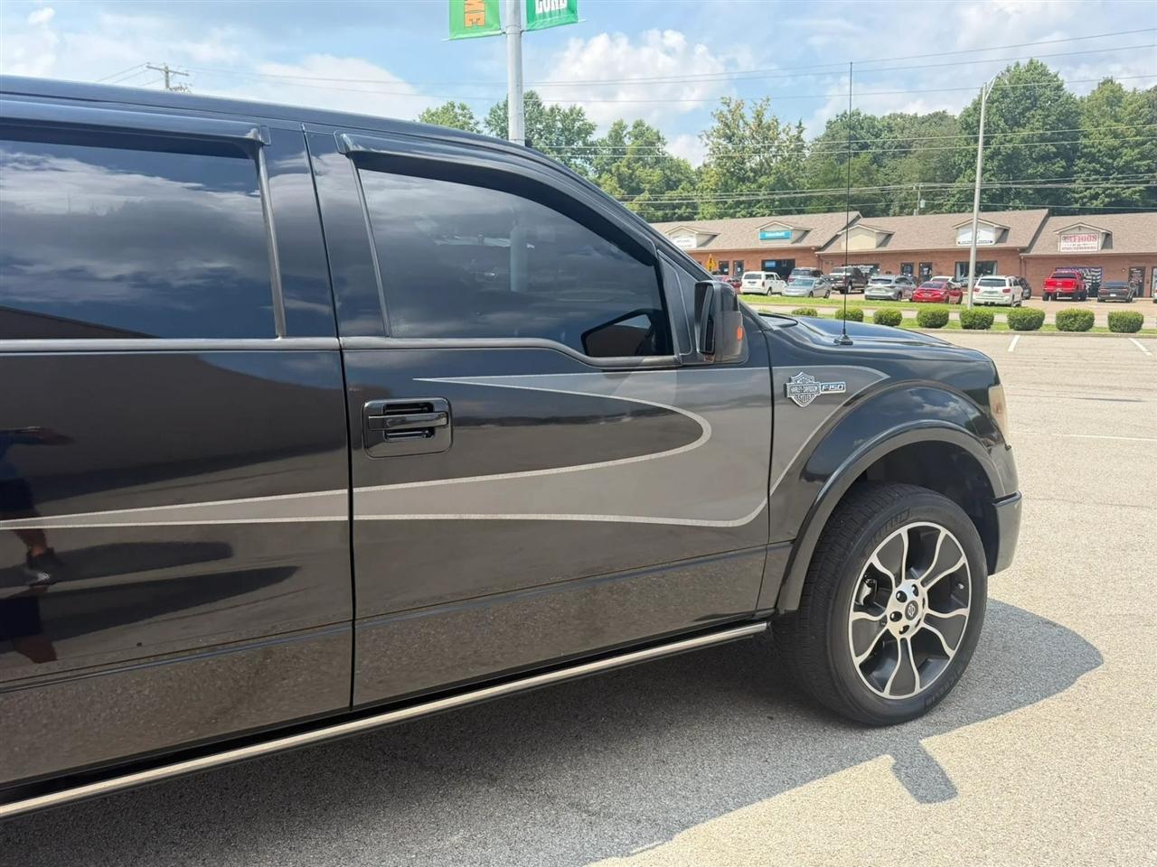 Ford F-150 2WD SuperCrew 145" Harley-Davidson 2012