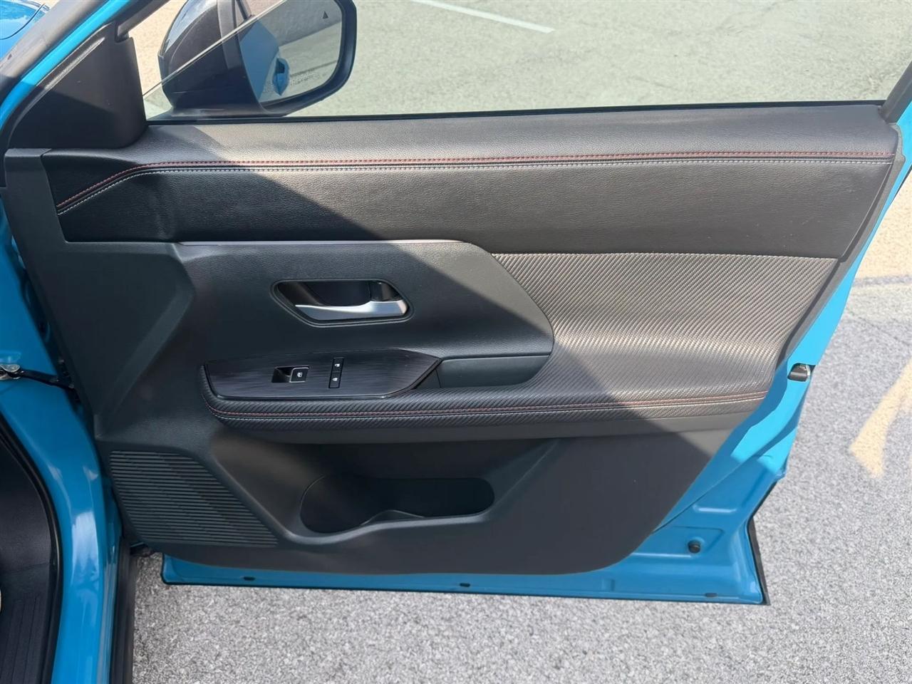 Nissan Kicks SR FWD 2025