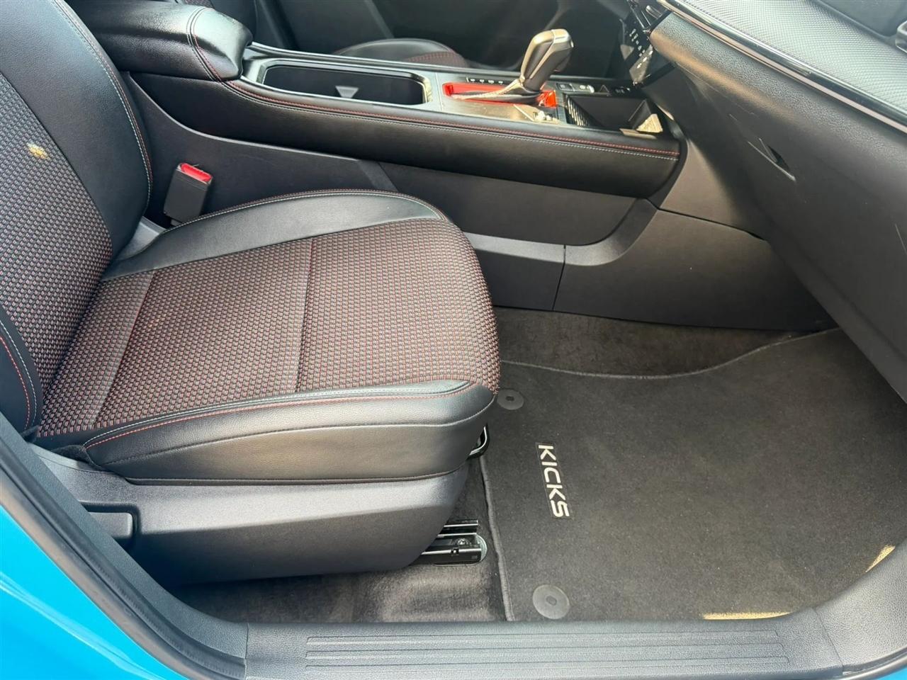 Nissan Kicks SR FWD 2025