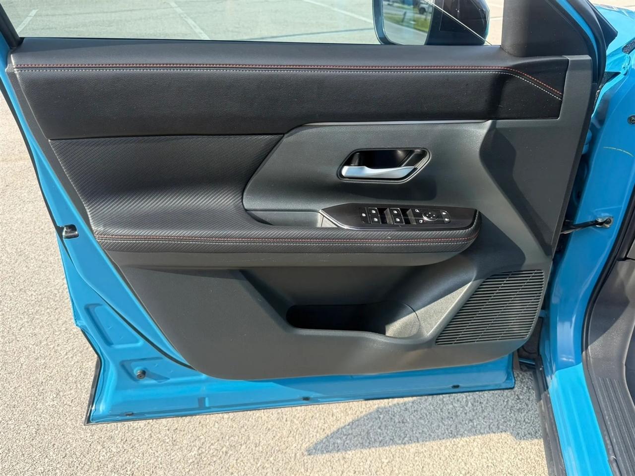 Nissan Kicks SR FWD 2025