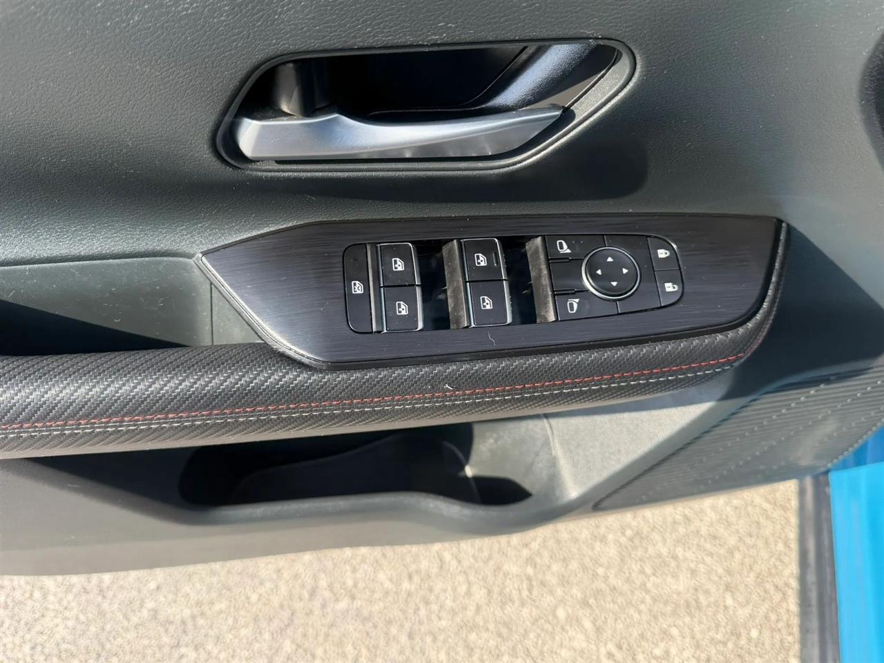 Nissan Kicks SR FWD 2025