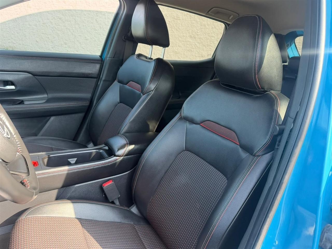 Nissan Kicks SR FWD 2025