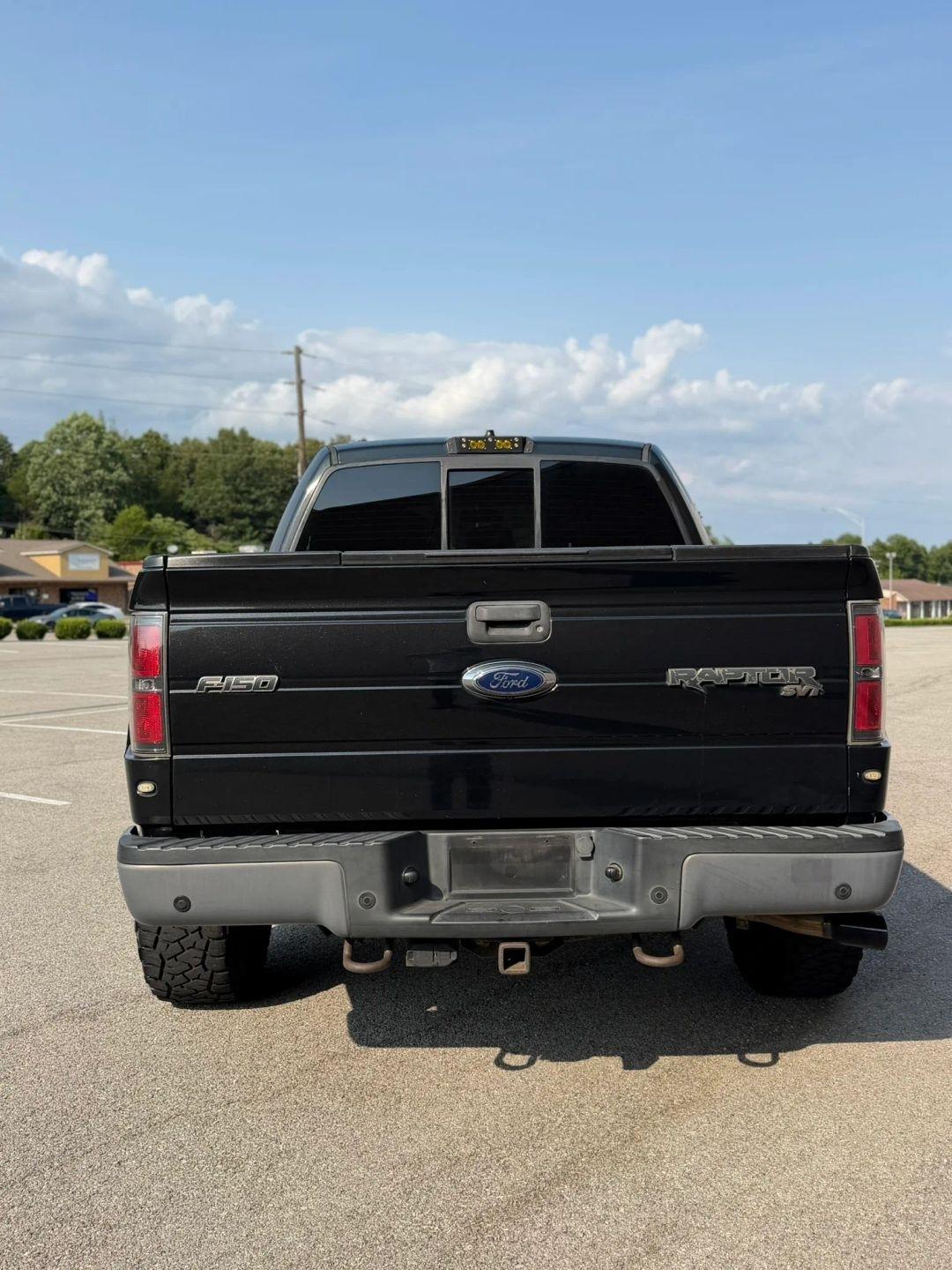 Ford F-150 4WD SuperCrew 145" SVT Raptor 2013