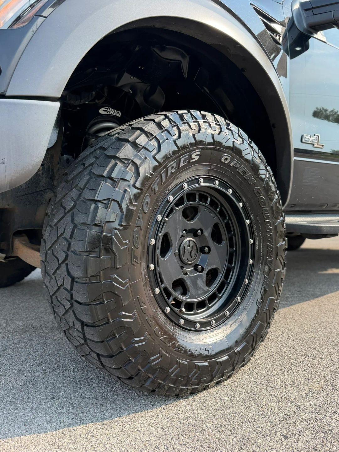 Ford F-150 4WD SuperCrew 145" SVT Raptor 2013