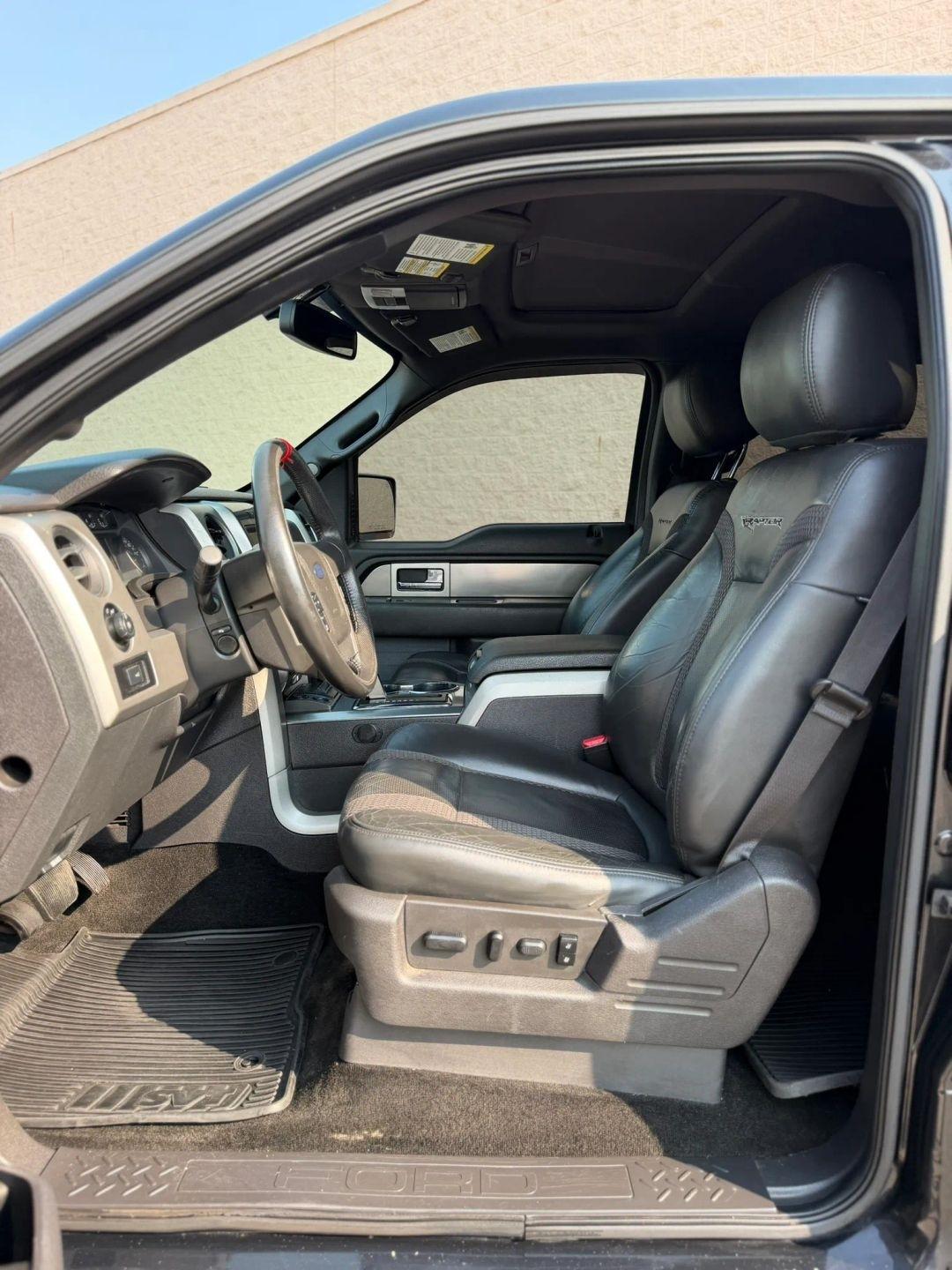 Ford F-150 4WD SuperCrew 145" SVT Raptor 2013