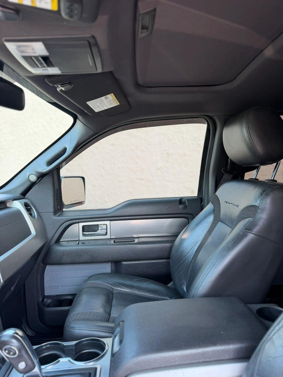 Ford F-150 4WD SuperCrew 145" SVT Raptor 2013