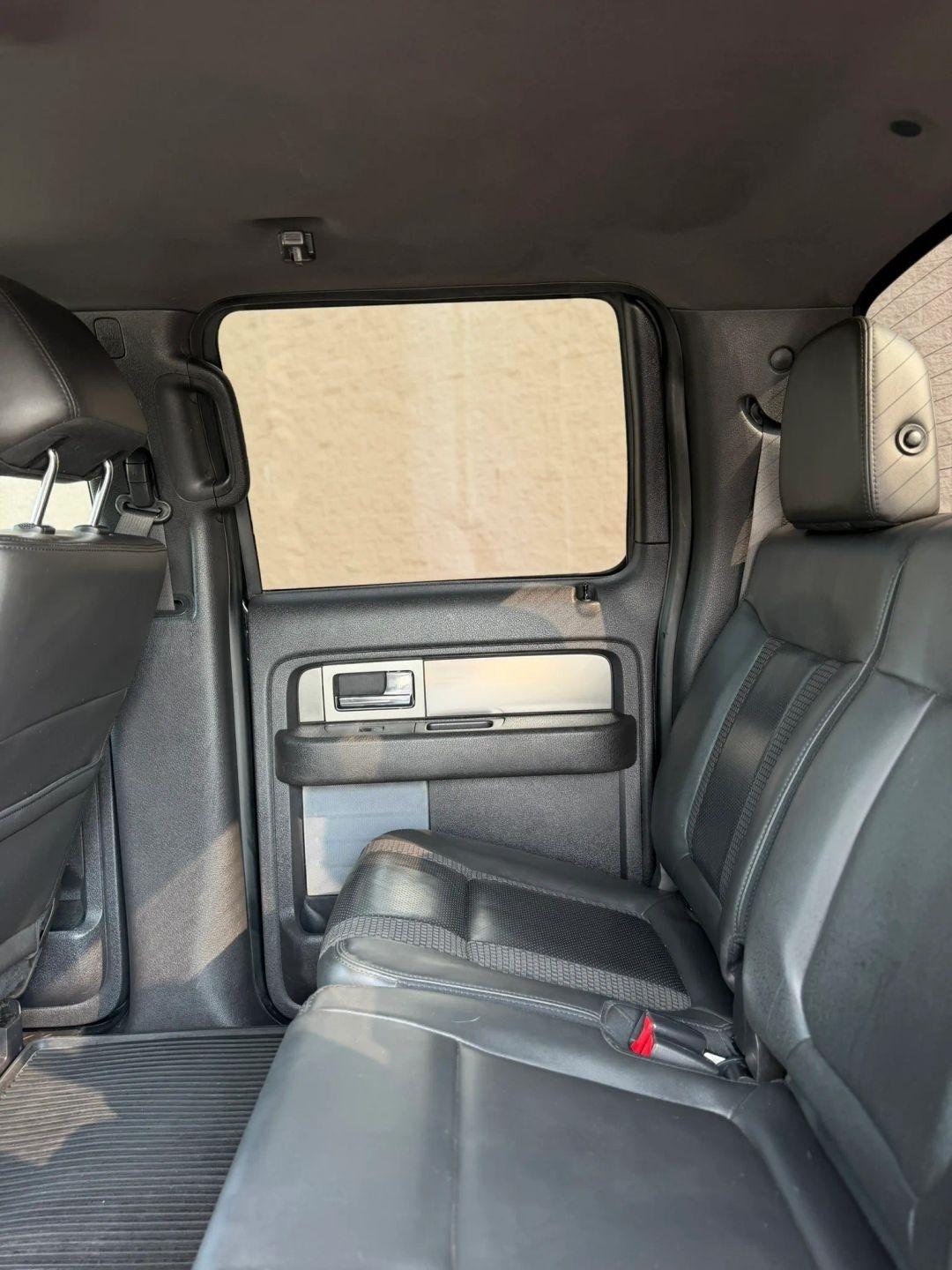 Ford F-150 4WD SuperCrew 145" SVT Raptor 2013
