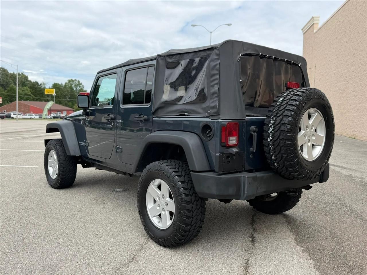Jeep Wrangler 4WD 4dr Unlimited X 2008