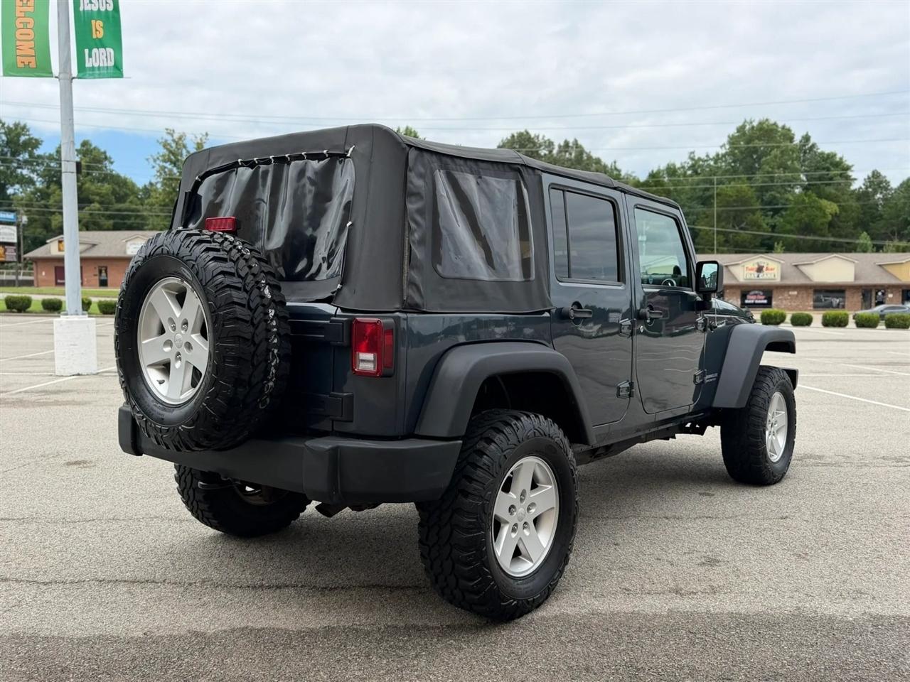 Jeep Wrangler 4WD 4dr Unlimited X 2008