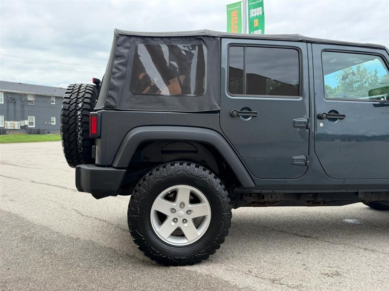 Jeep Wrangler 4WD 4dr Unlimited X 2008