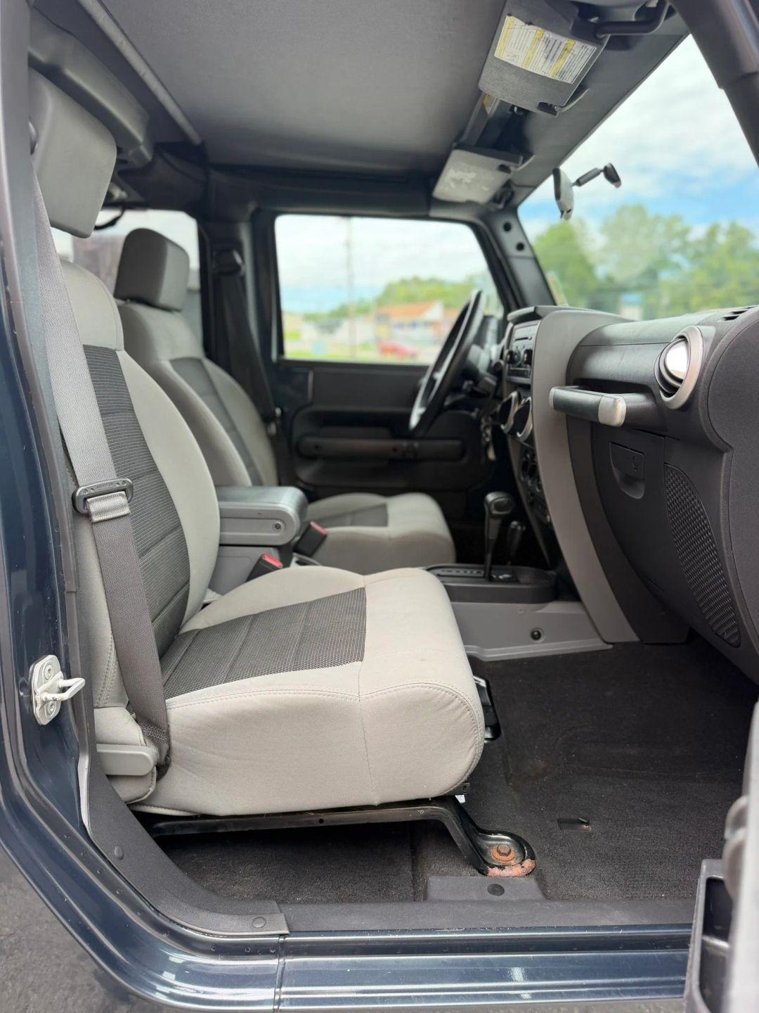 Jeep Wrangler 4WD 4dr Unlimited X 2008