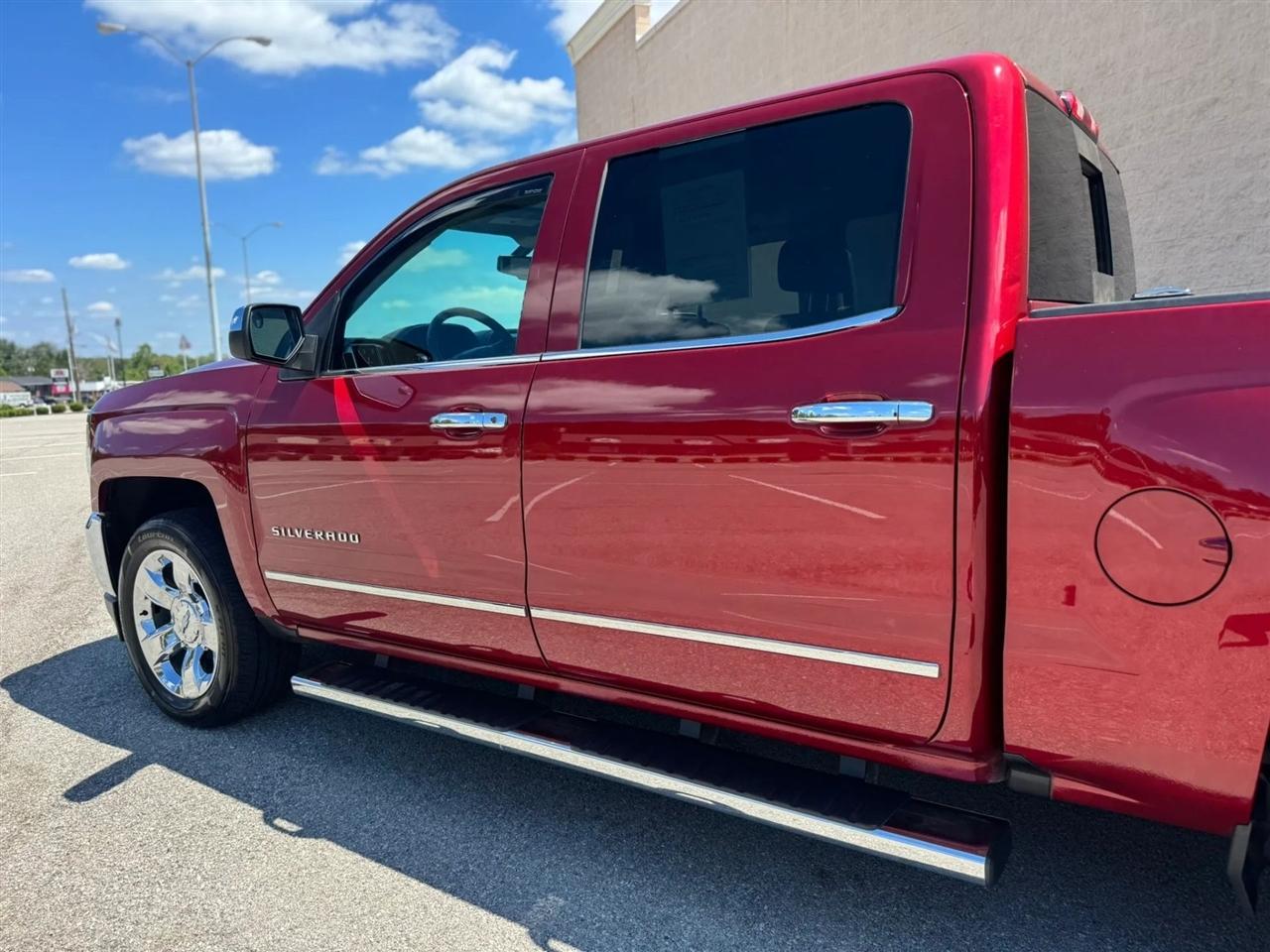 Chevrolet Silverado 1500 4WD Crew Cab 143.5" LTZ w/1LZ 2018