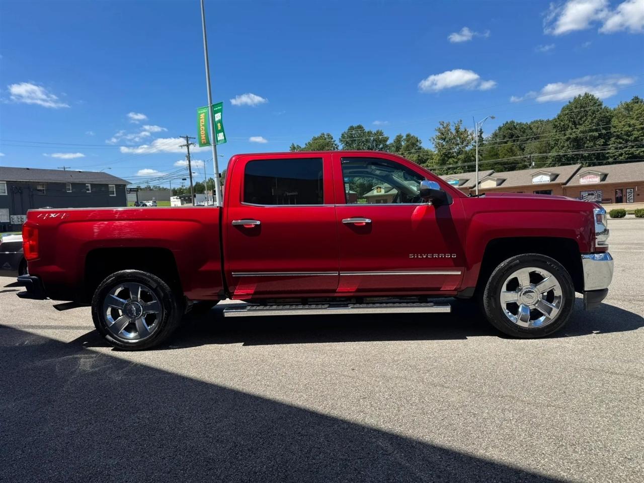 Chevrolet Silverado 1500 4WD Crew Cab 143.5" LTZ w/1LZ 2018